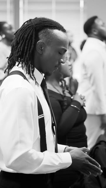 Prayer during a Kingdom Life gathering